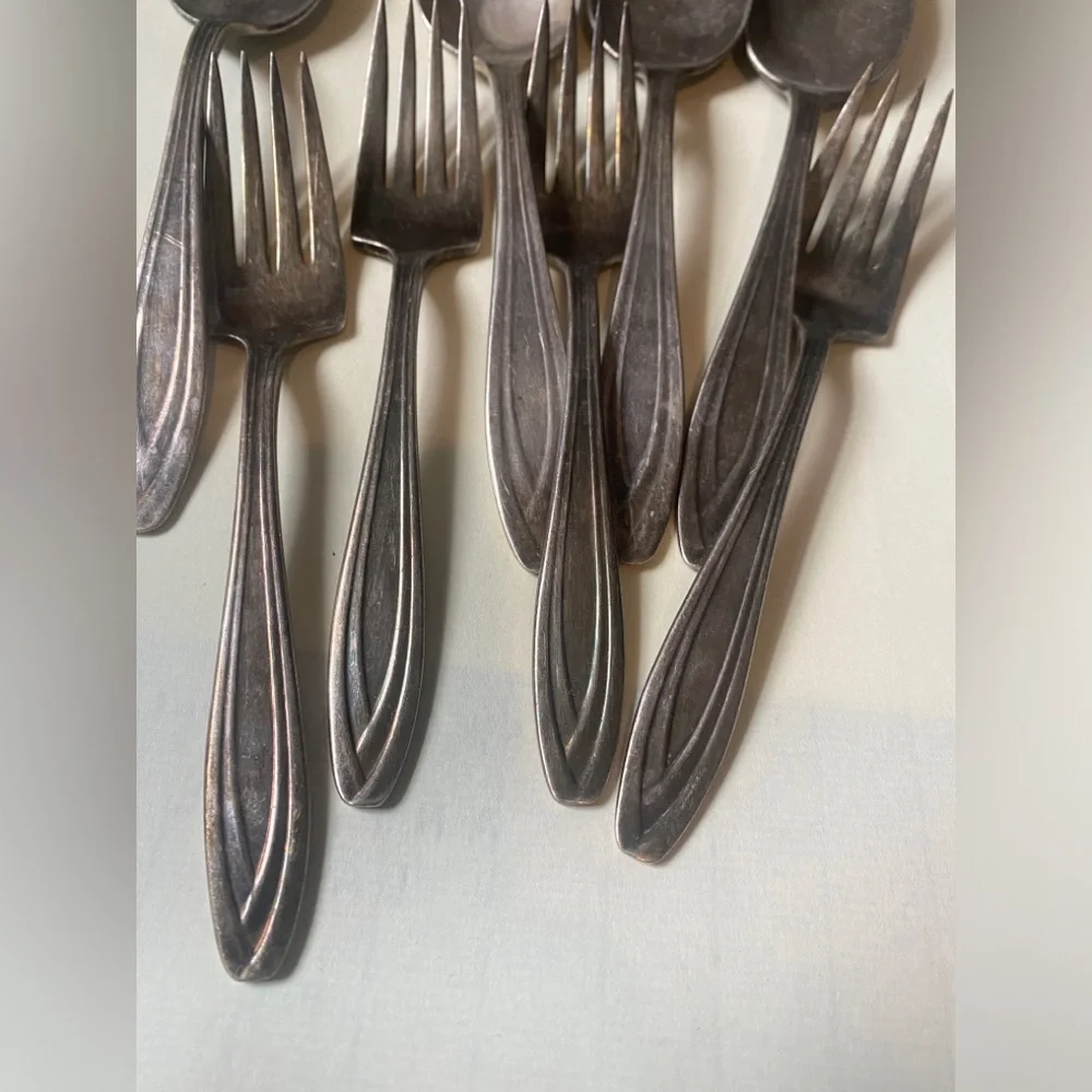Vintage 1847 Rogers Bros Silverware Spoons & Forks Replacement Set 8